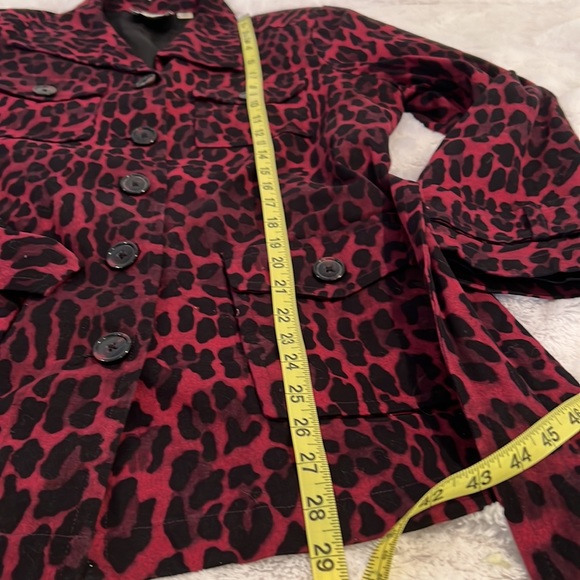 Animal print jacket by Linea. Great for holiday parties! Size Small. - Picture 5 of 7